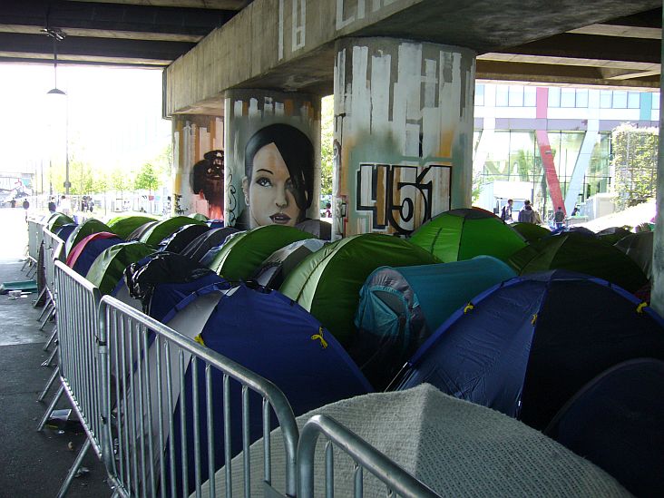 Migrants sur le canal St Denis - 3