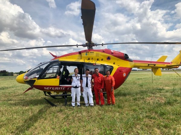 hélicoptère et aide médicale d'urgence